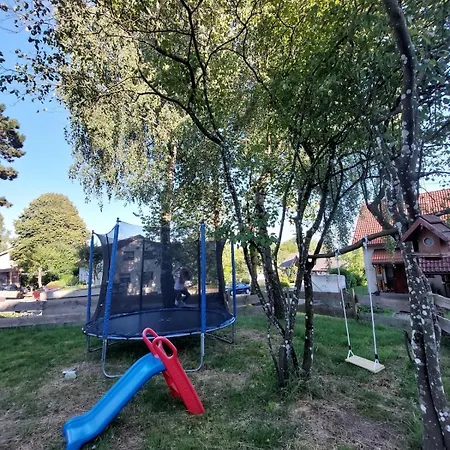 Charmantes Rueckzugsort * 阿尔布鲁克